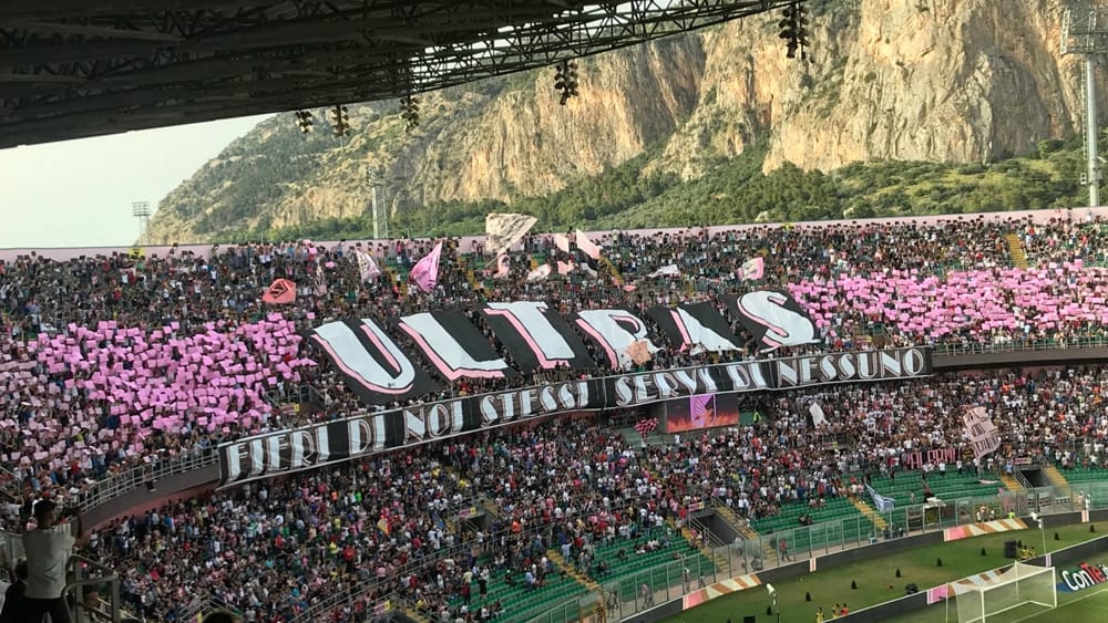 Curva Nord 12 Rosanero